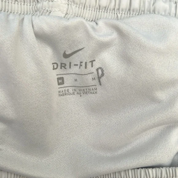 Nike Women’s Dri Fit Running Shorts White/Black - Size M - Picture 3 of 4